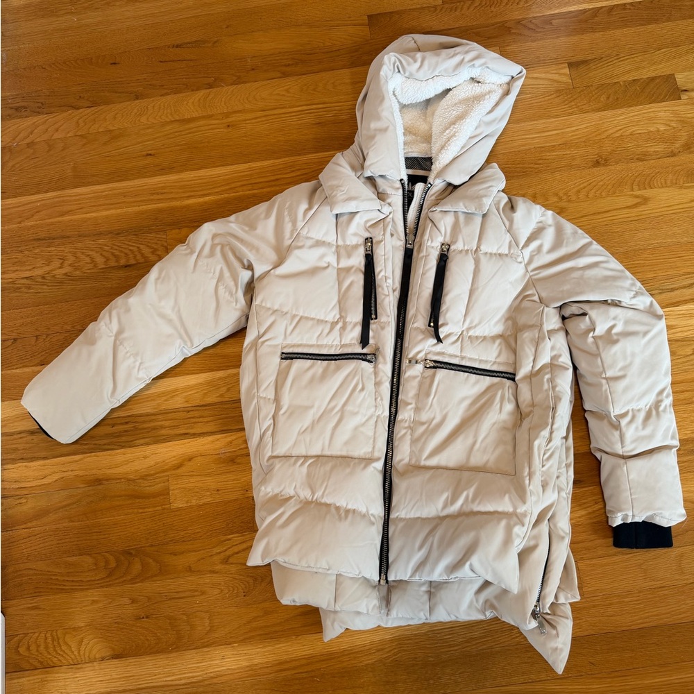 Cream Puffer Jacket with Soft Lining